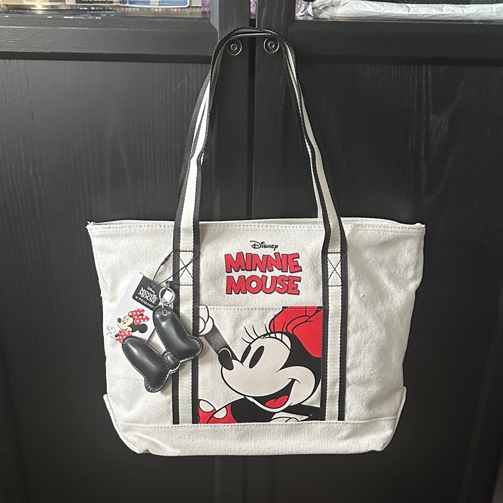 Disney Minnie Mouse Red Black and White Canvas Tote NWT